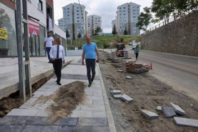 KAŞÜSTÜ EĞİTİM ARAŞTIRMA HASTANESİ YOLU ÜZERİNDEKİ KALDIRIM ÇALIŞMALARI İÇİN BÜYÜKŞEHİR BELEDİYE BAŞKANIMIZA TEŞEKKÜR EDERİZ