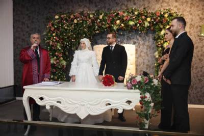  Ceren Aksun  ve Onur Gençalioğlu  Nikah Ilani