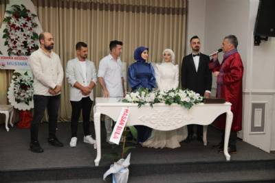 Hüsna Rümeysa Engin  ve  Yunus Gümrükçü Nikah Ilani